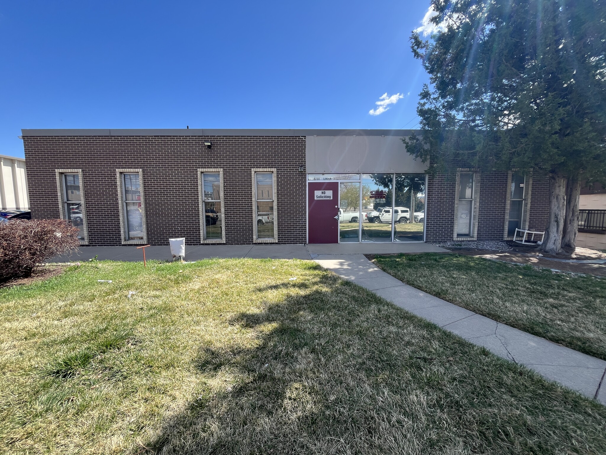 5700 Logan St, Denver, CO for Rent