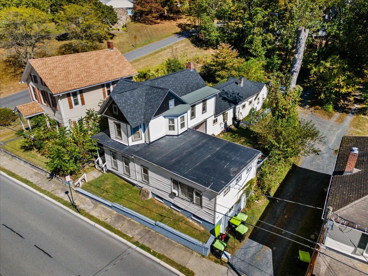 412 N 8th St, Stroudsburg, PA for Sale