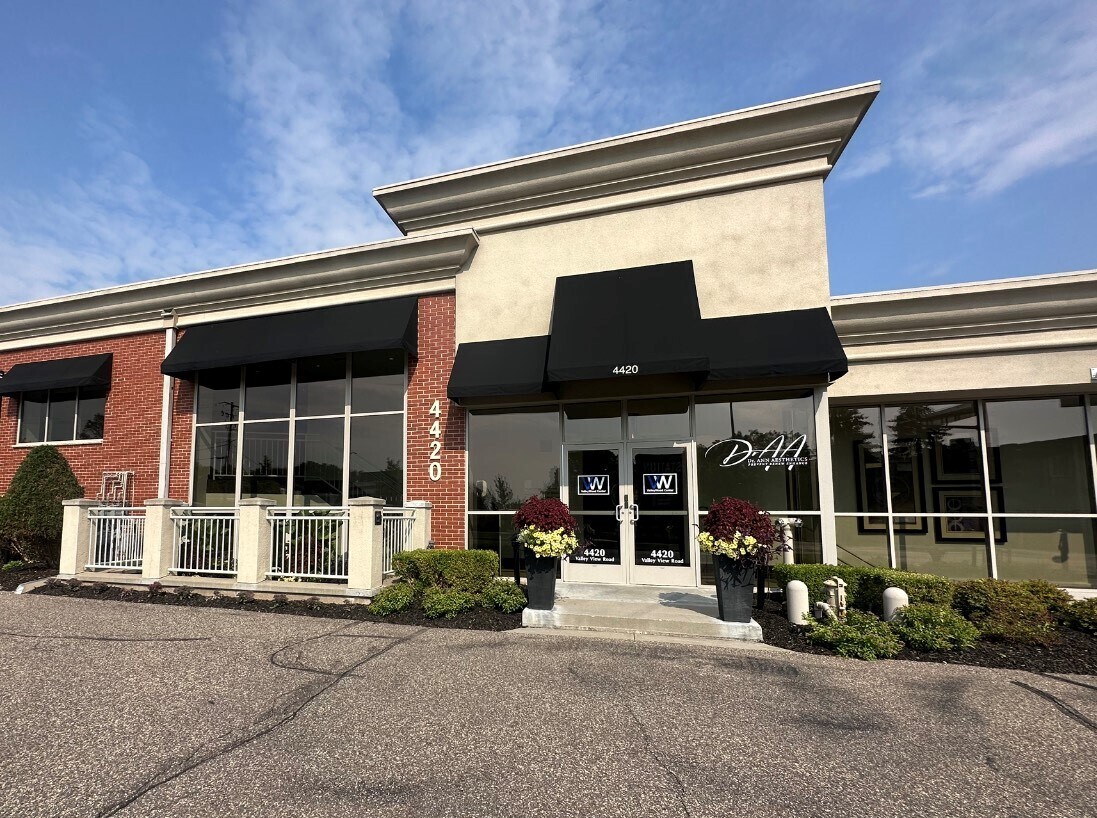 4420 Valley View Rd, Edina, MN for Rent