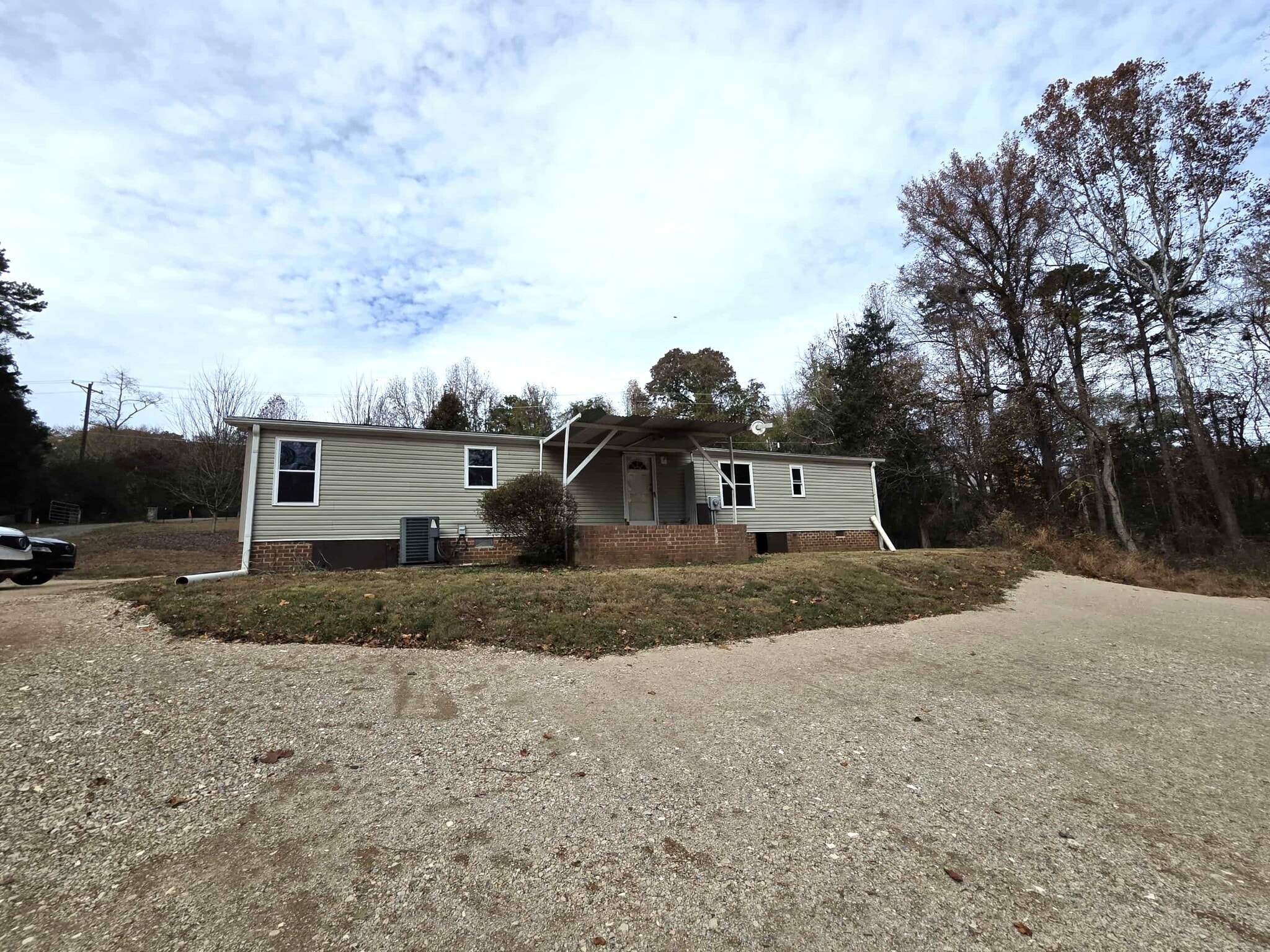 12017 Moores Chapel Rd, Charlotte, NC for Rent