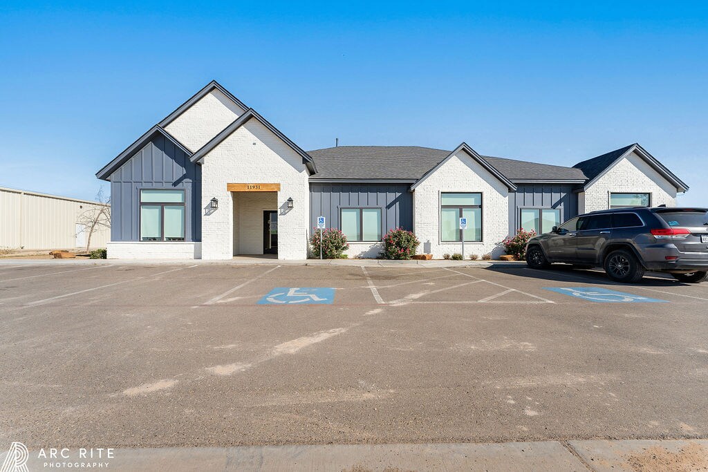 11931 Frankford Ave, Lubbock, TX for Rent
