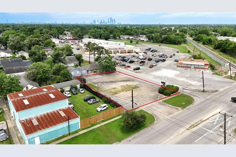 2002 Broadway St, Houston, TX for Sale