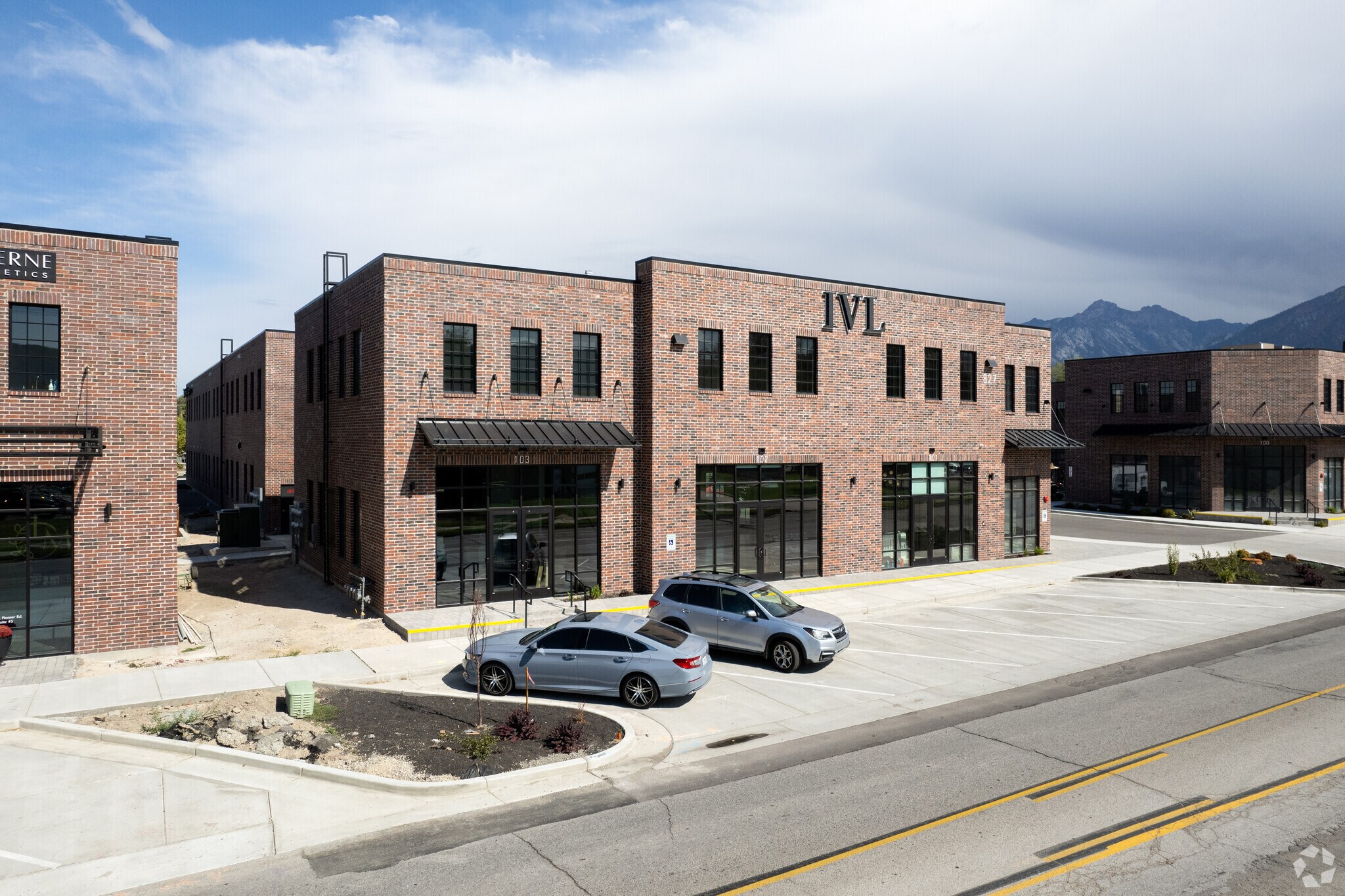 827-833 E Pioneer Rd, Draper, UT for Sale