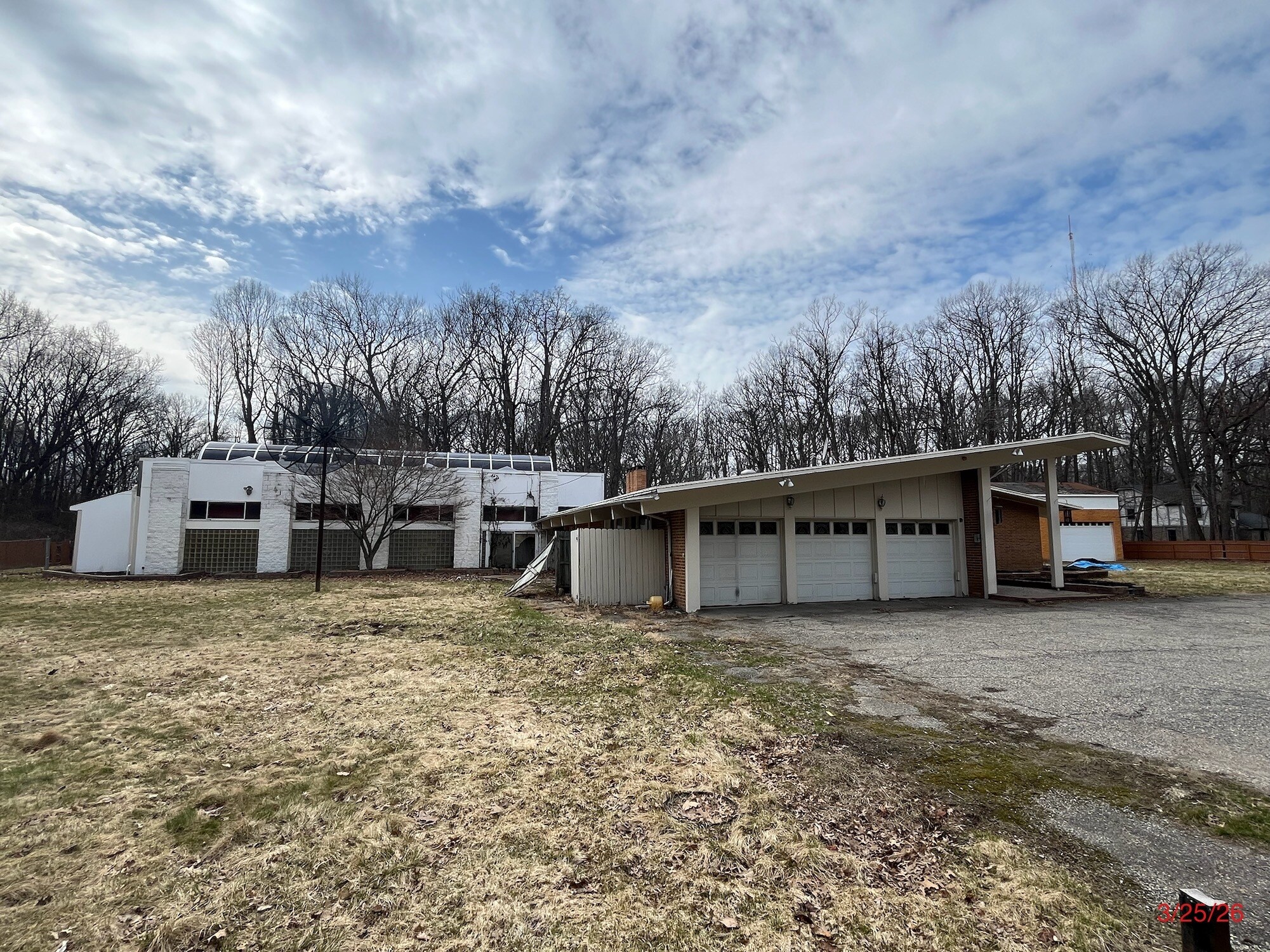 20551 Norwood Dr S, Southfield, MI for Sale