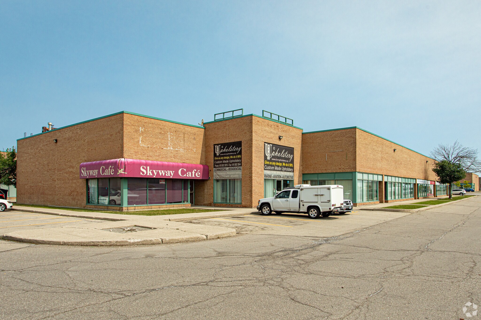 2410 Lucknow Dr, Mississauga, ON for Rent