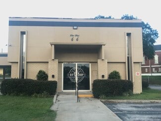 77 Geneva Dr  