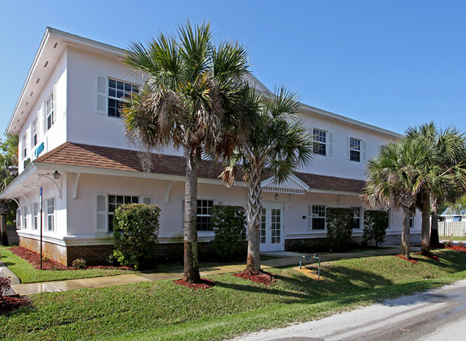 3790 NE Dixie Hwy, Palm Bay, FL for Sale