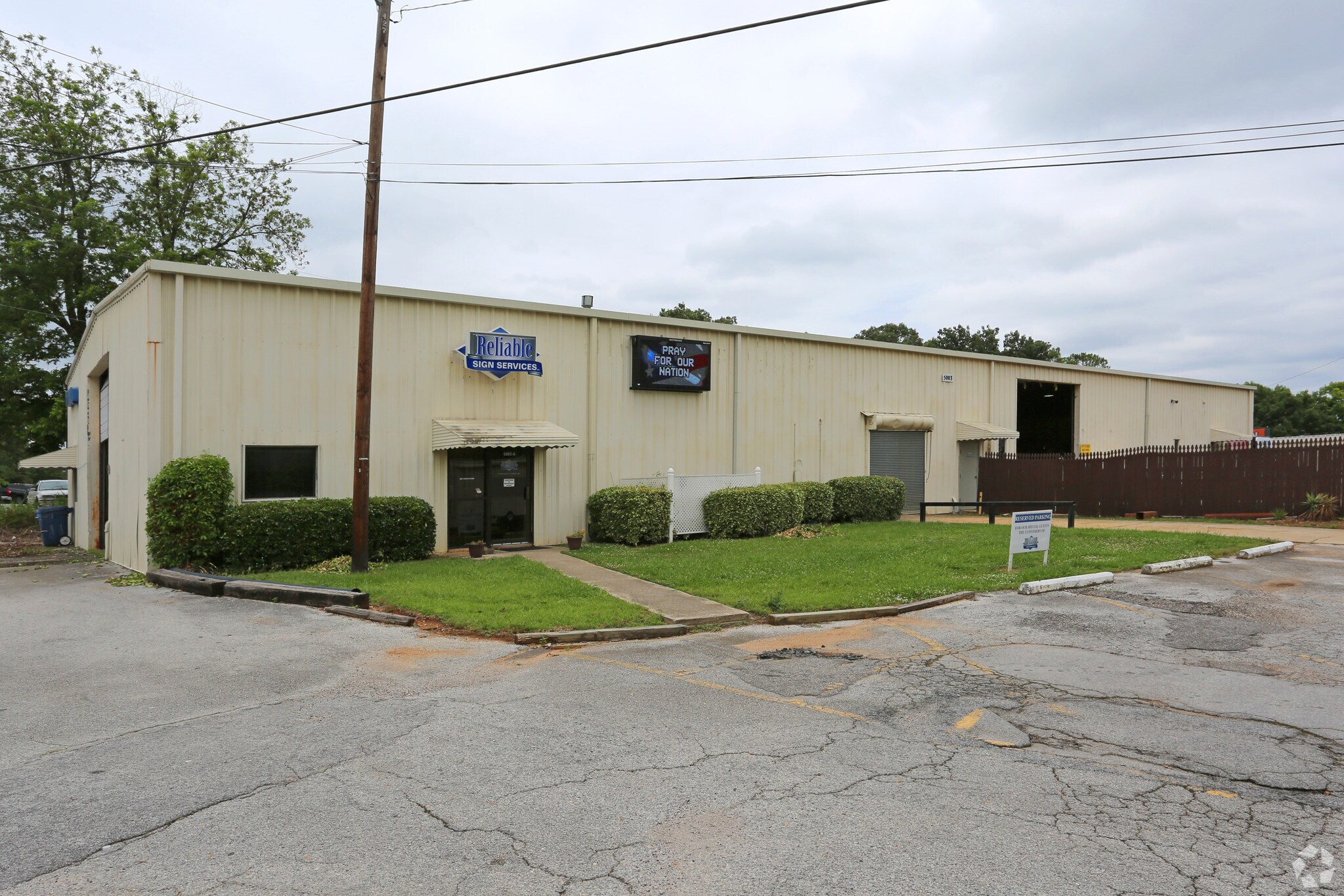5003 Whitling Dr Pelham, AL 35124 Flex Property for Lease on