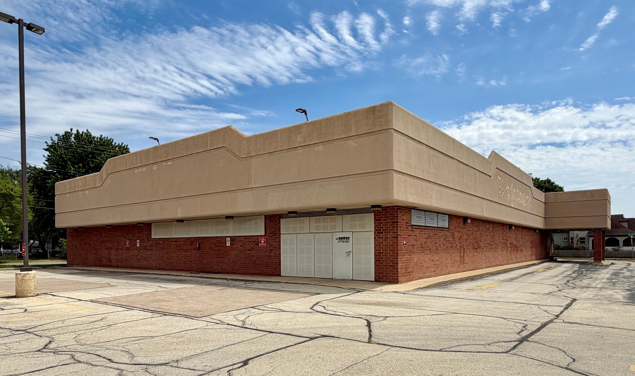 1602 Kishwaukee St, Rockford, IL for Rent