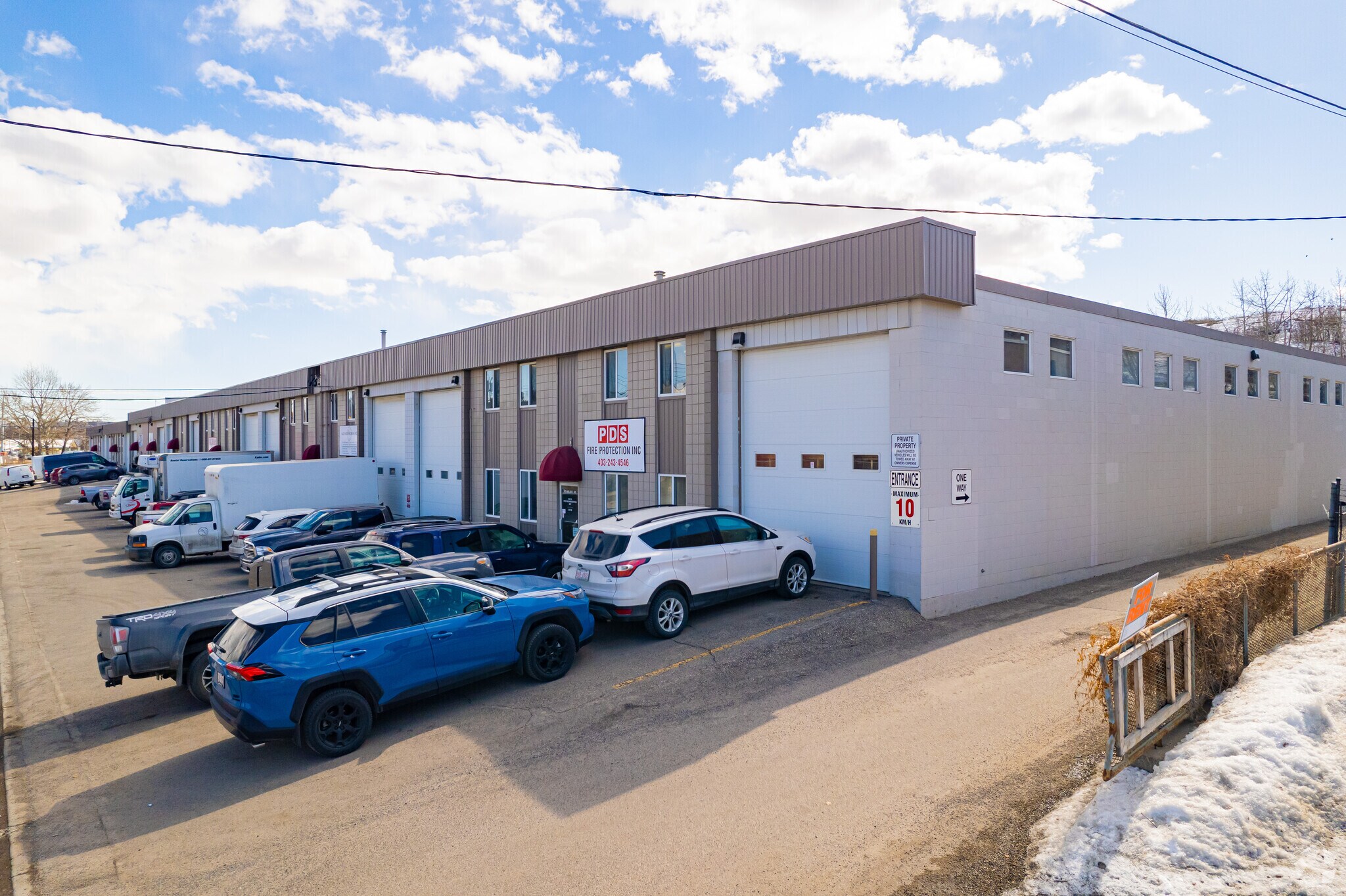 915-935 48 Ave SE, Calgary, AB for Sale