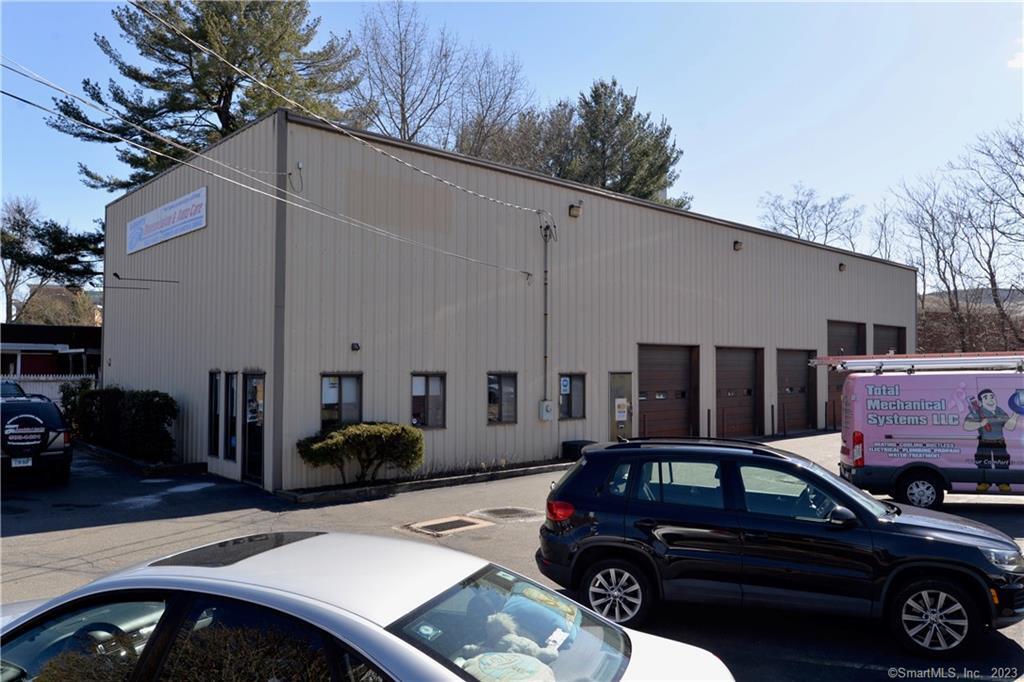 548 Middle St Bristol, CT 06010 Retail Property for Sale on