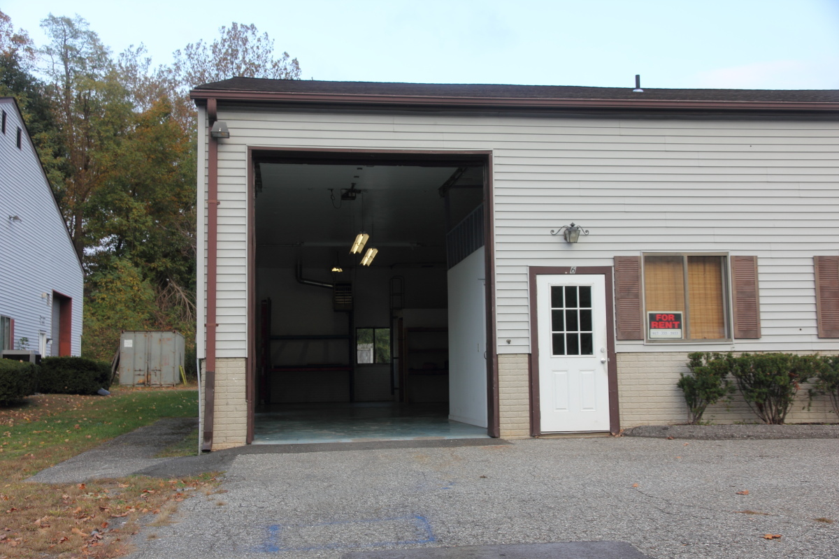 76-88 South End Plz, New Milford, CT for Rent