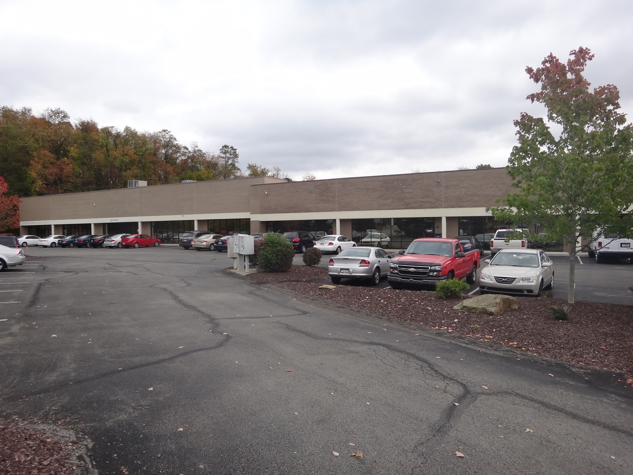 150 Lake Dr Wexford, PA 15090 Flex Property for Lease on