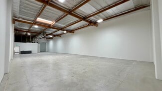 Tarzana, CA Industrial - 18320-18330 Oxnard St