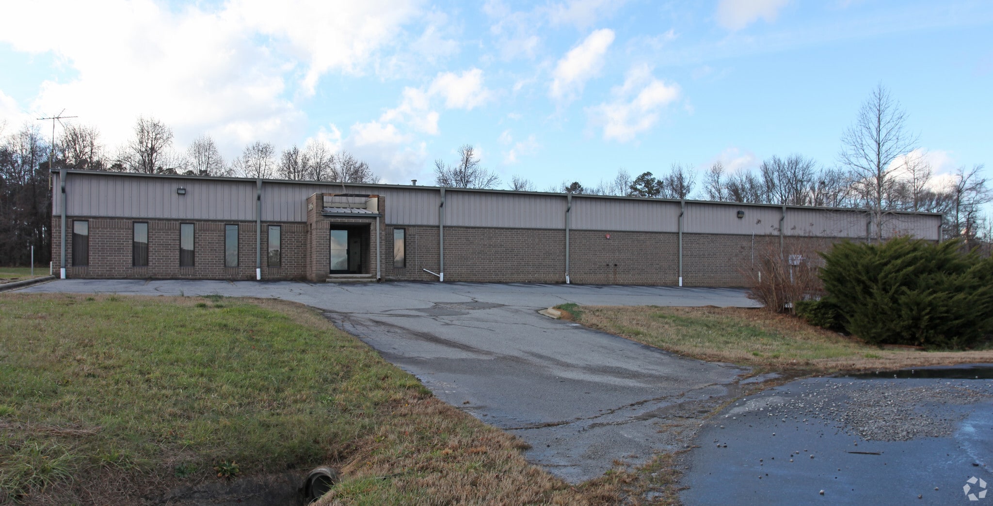 505 Aztec Dr, High Point, NC for Sale