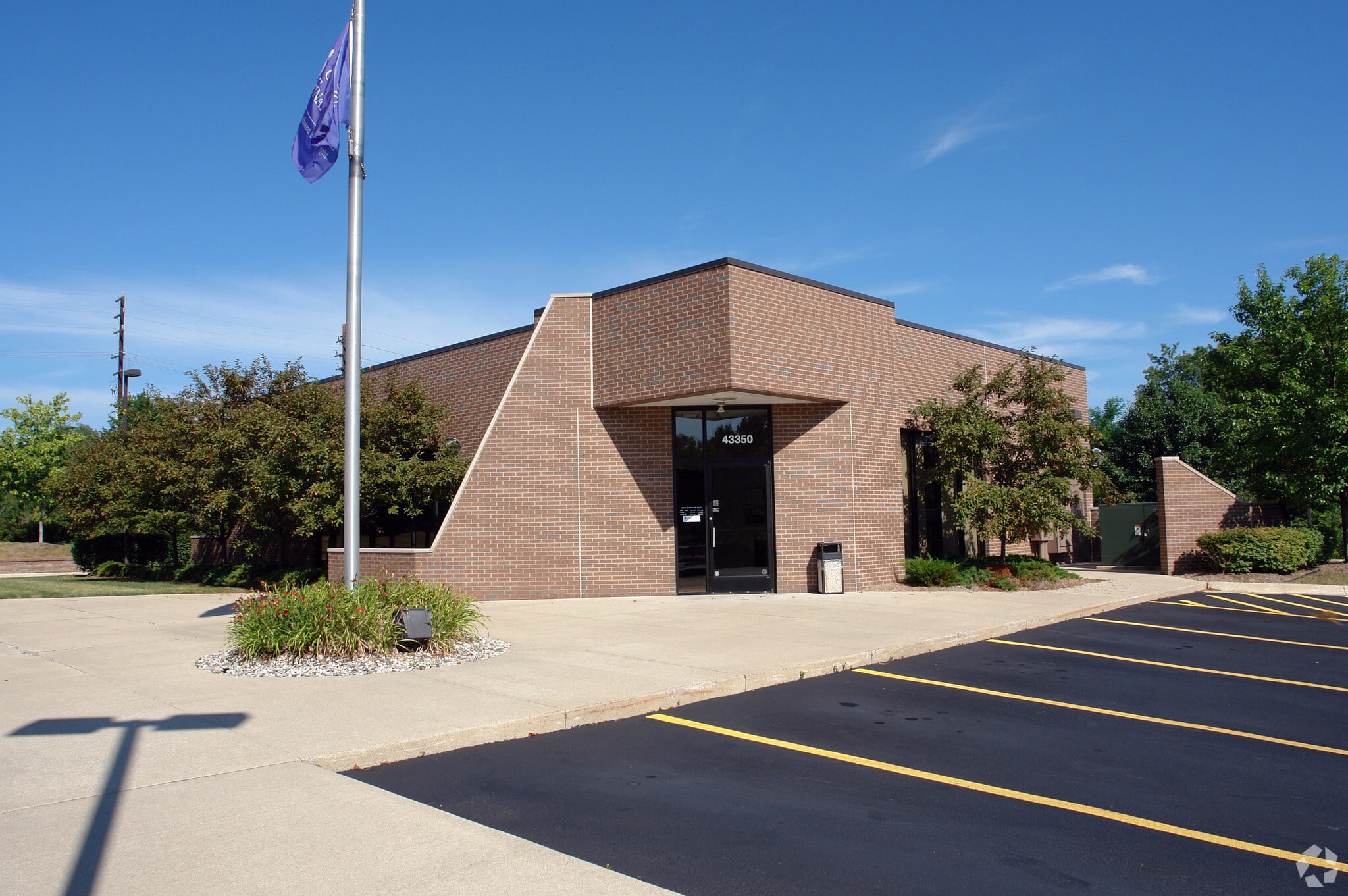 23890 Novi Rd, Novi, MI for Sale