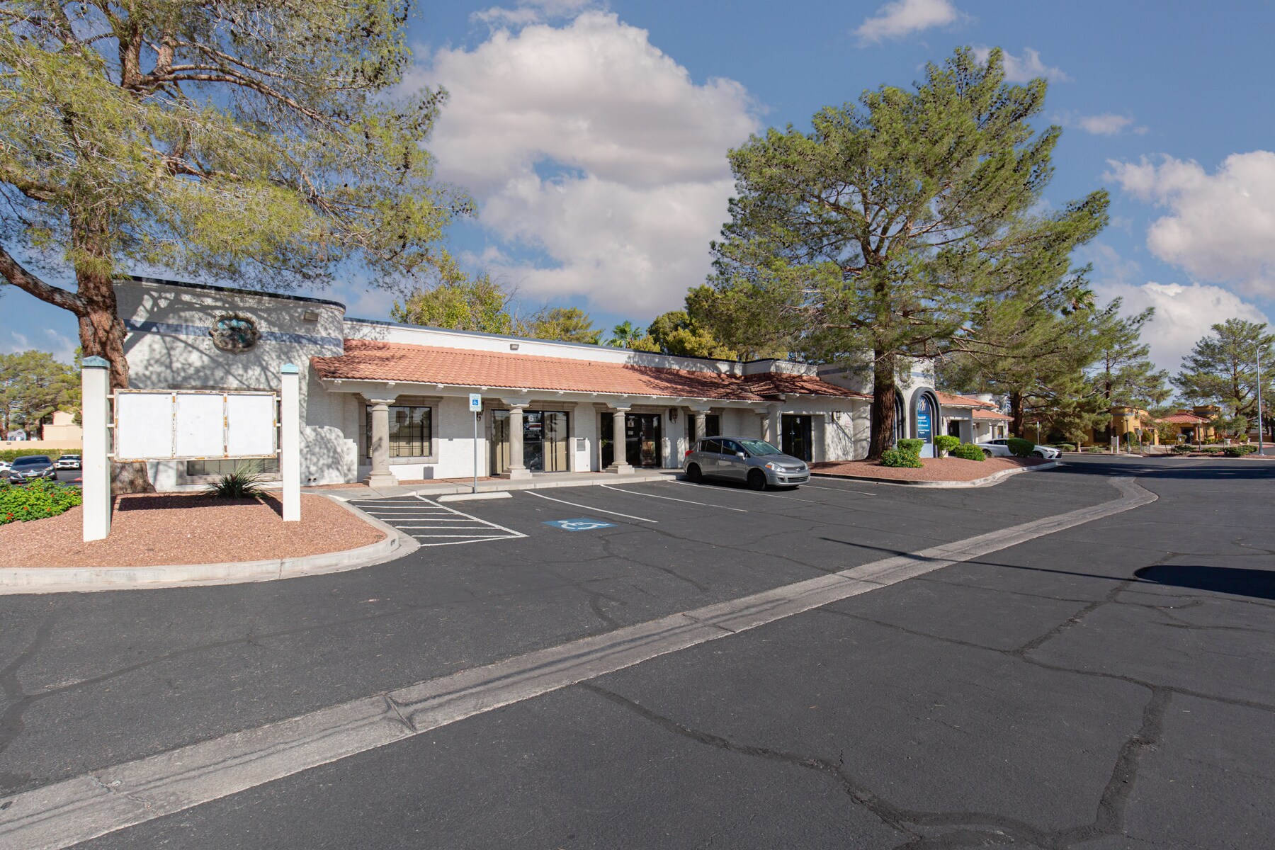 2881 S Valley View Blvd, Las Vegas, NV for Rent