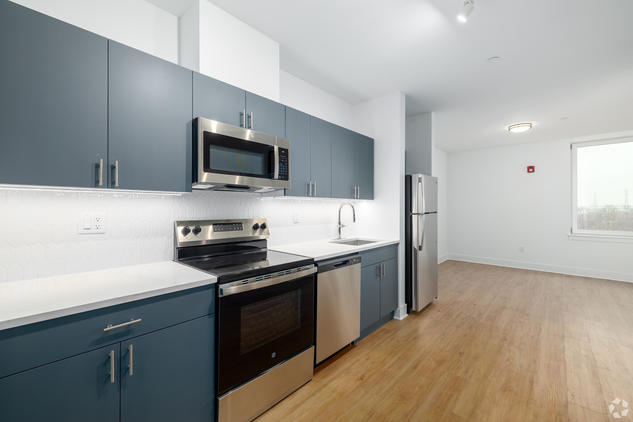 300 E Main St, Bound Brook, NJ for Rent