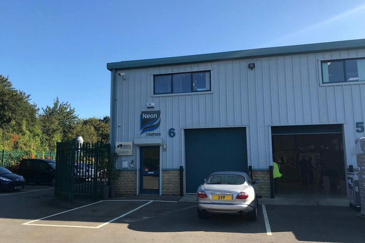 C1-C6 Broadway Ln, South Cerney, GLS for Rent