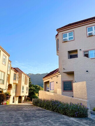 Honolulu, HI undefined - 2830 Kaonawai Pl