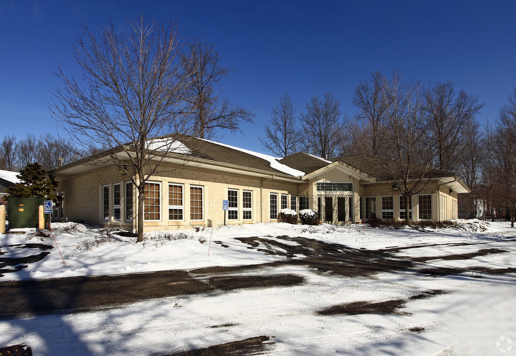27911 Clemens Rd, Westlake, OH for Rent