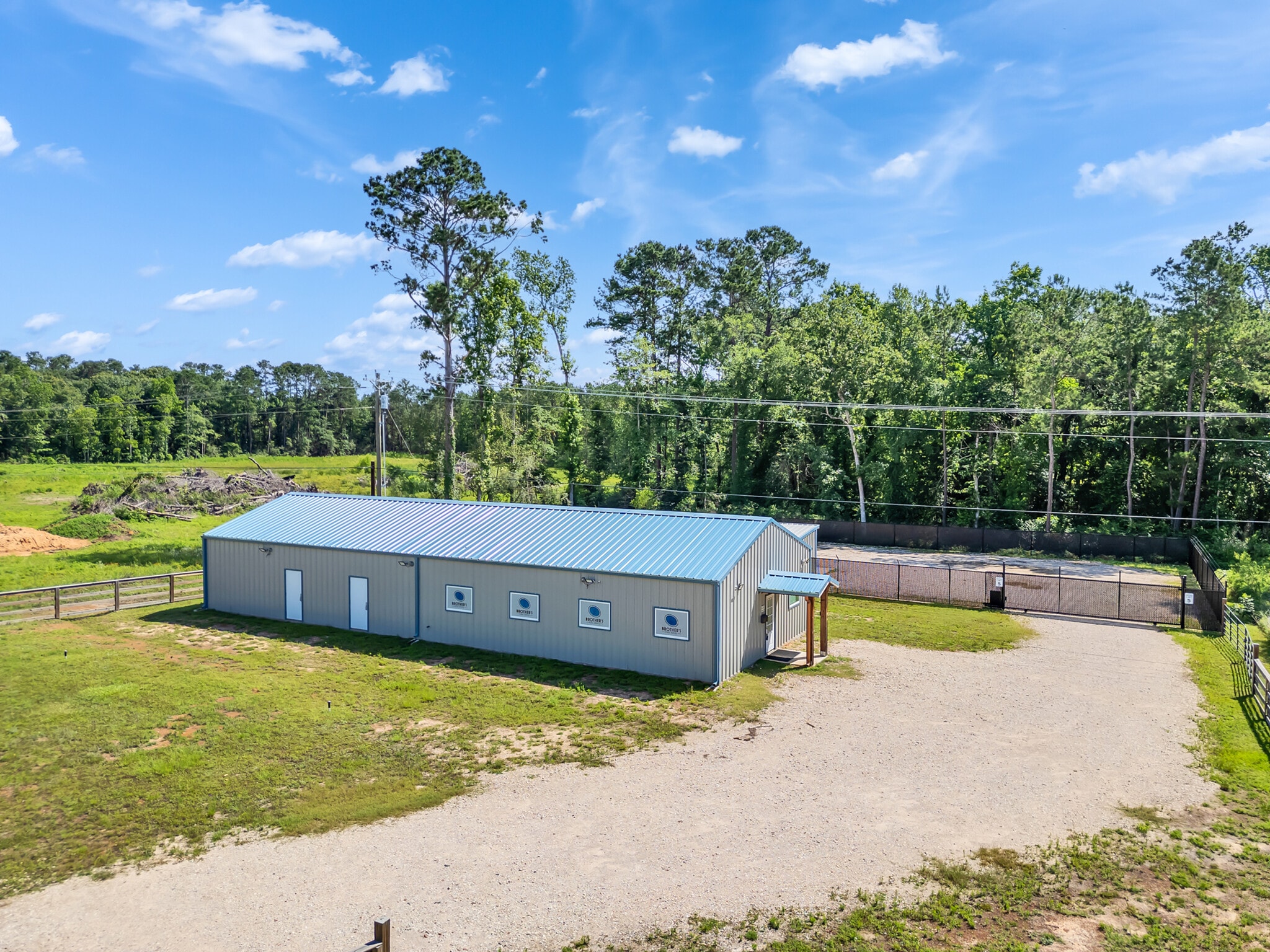 11395 FM 2432 Rd, Willis, TX for Sale
