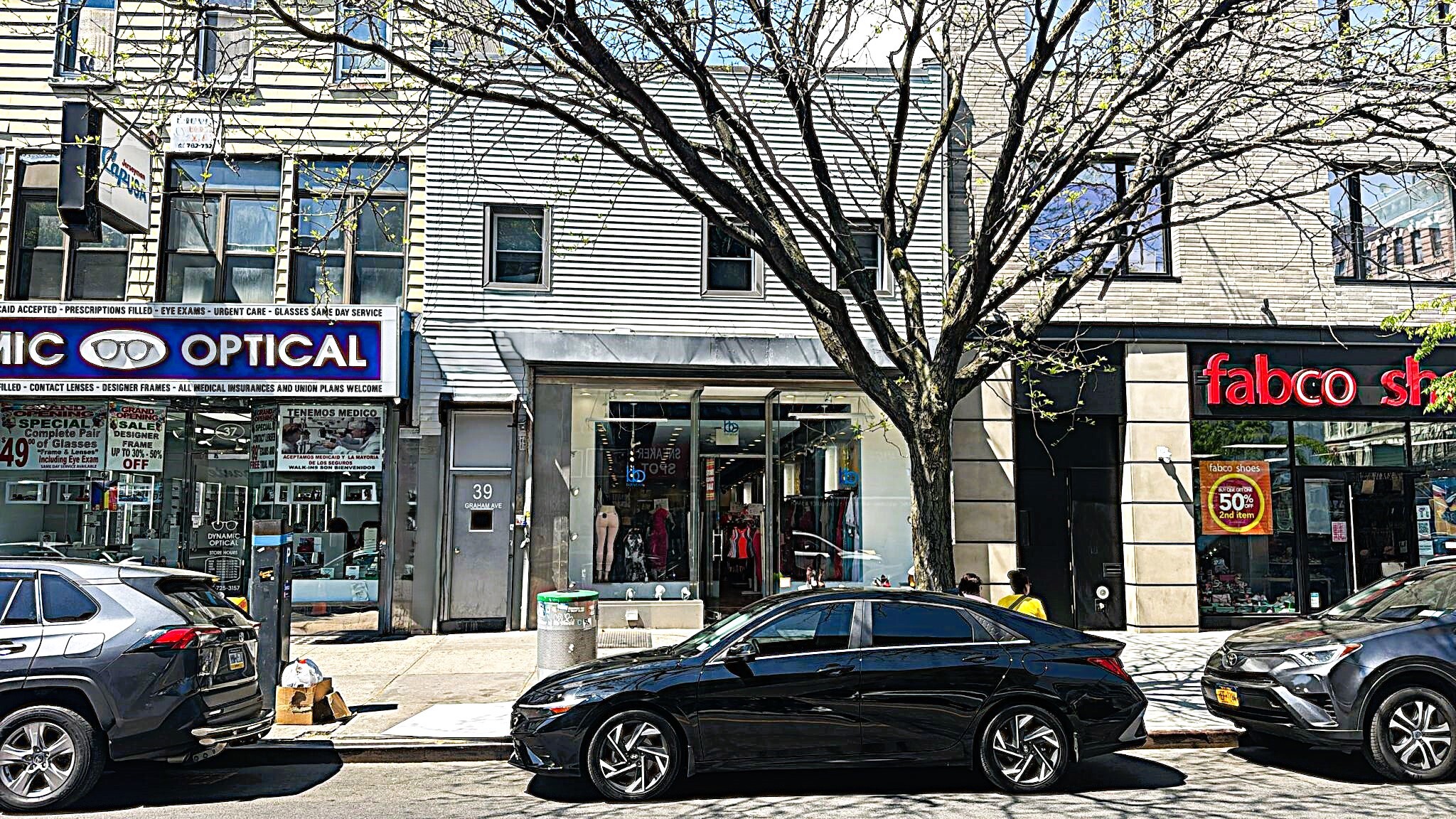 39 Graham Ave, Brooklyn, NY for Rent
