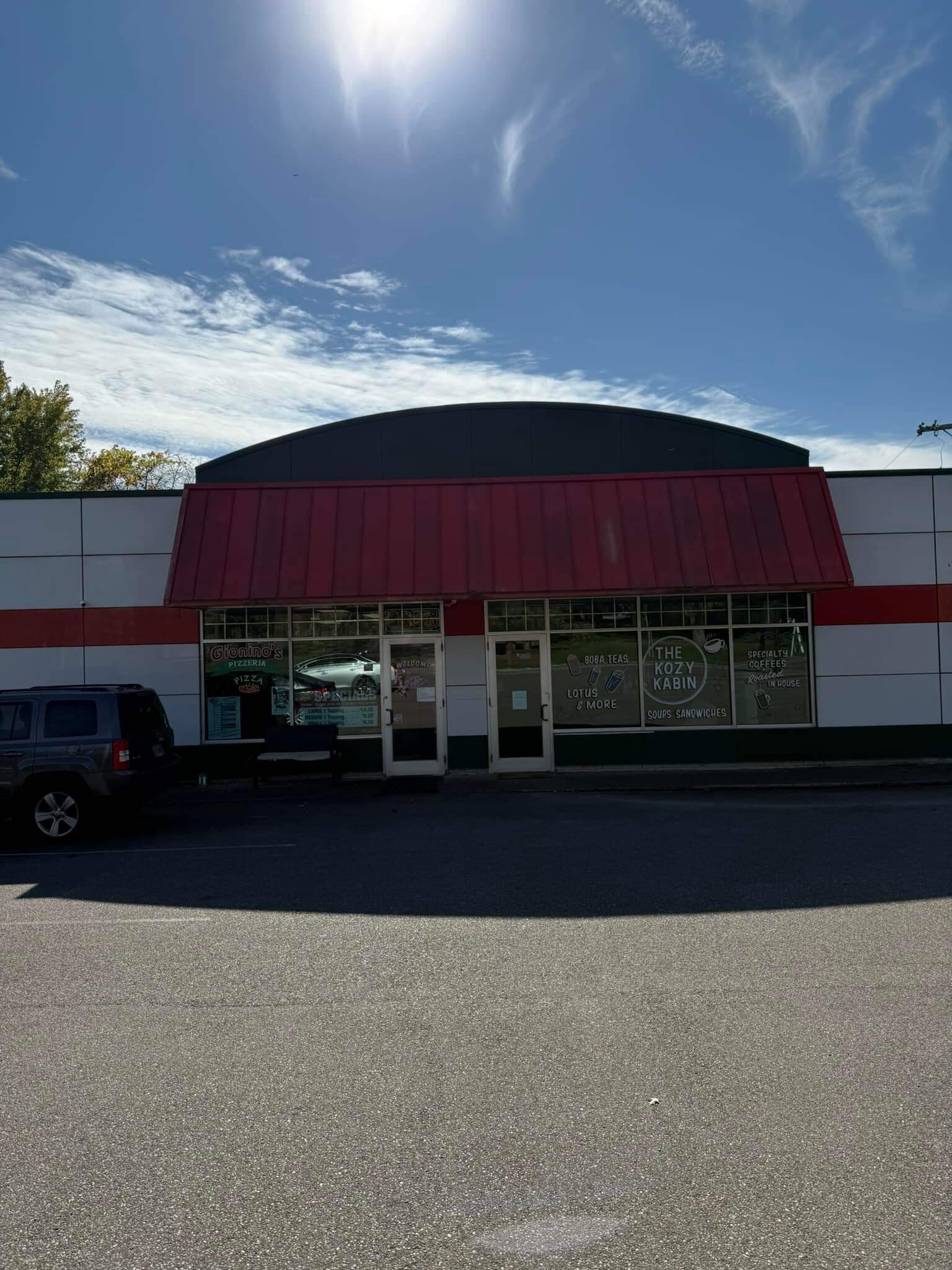 2110-2112 E Main St, Louisville, OH for Rent