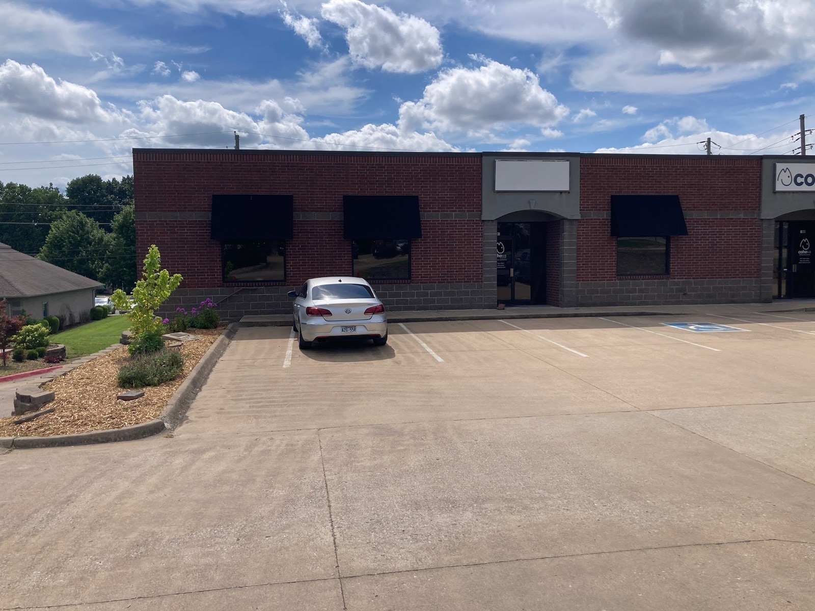 100 Parkwood St, Lowell, AR for Rent