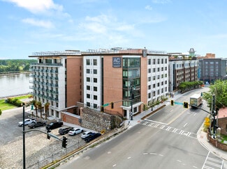 Savannah, GA Retail - 601 E River St