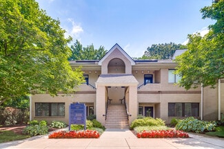 580 Bellerive Rd Unit D