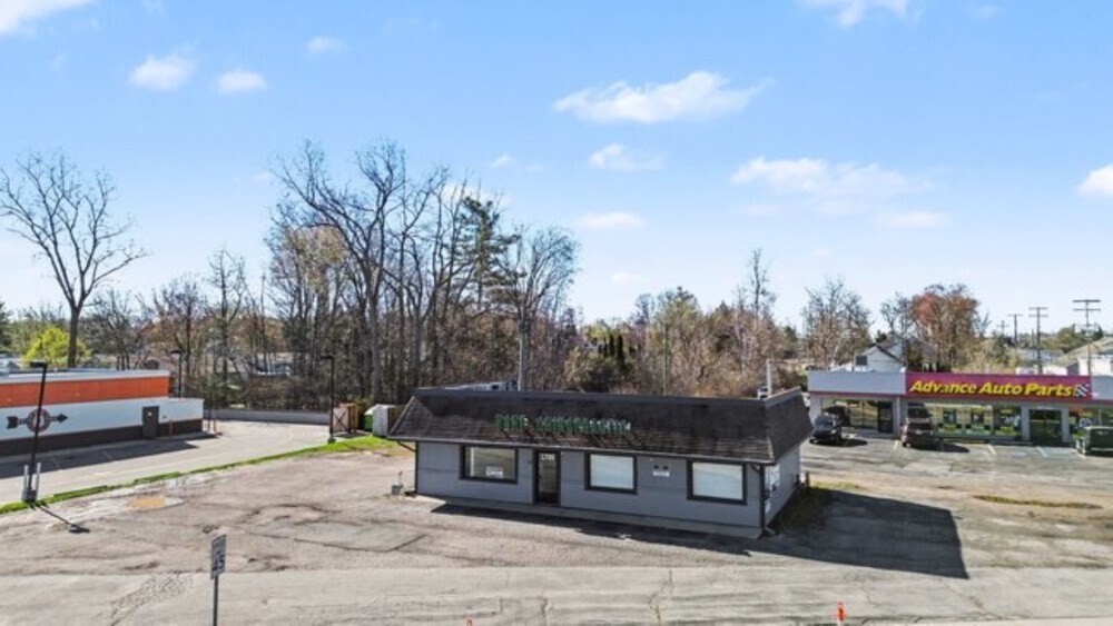 1705 Gratiot Blvd, Marysville, MI for Sale