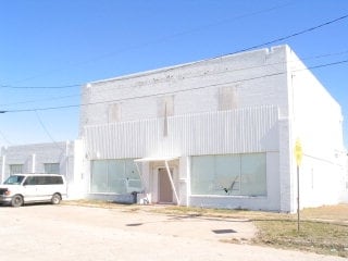 Ada, OK Warehouse - 300 S Rennie St Ada, OK Warehouse - 300 S Rennie St