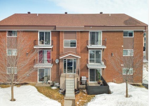 433 Rue Thibodeau, Saint-jean-sur-richelieu, QC for Sale