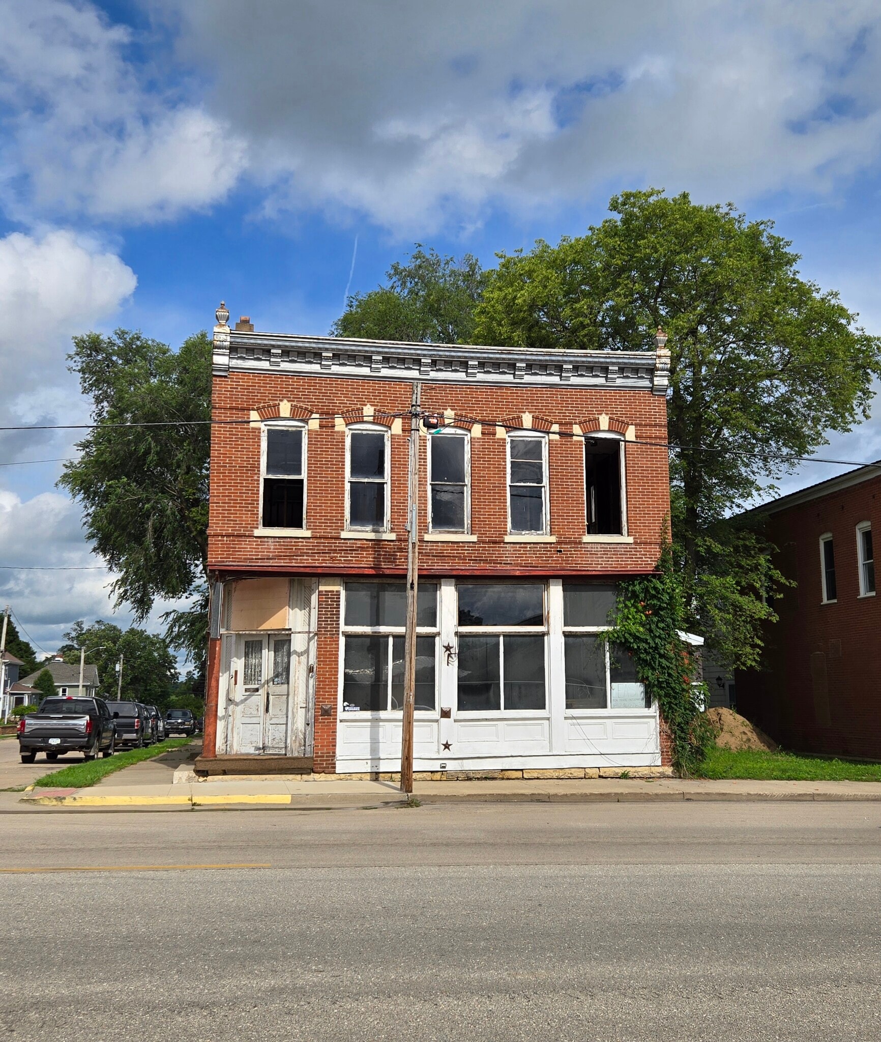 7282 Columbus St, New Vienna, IA for Sale