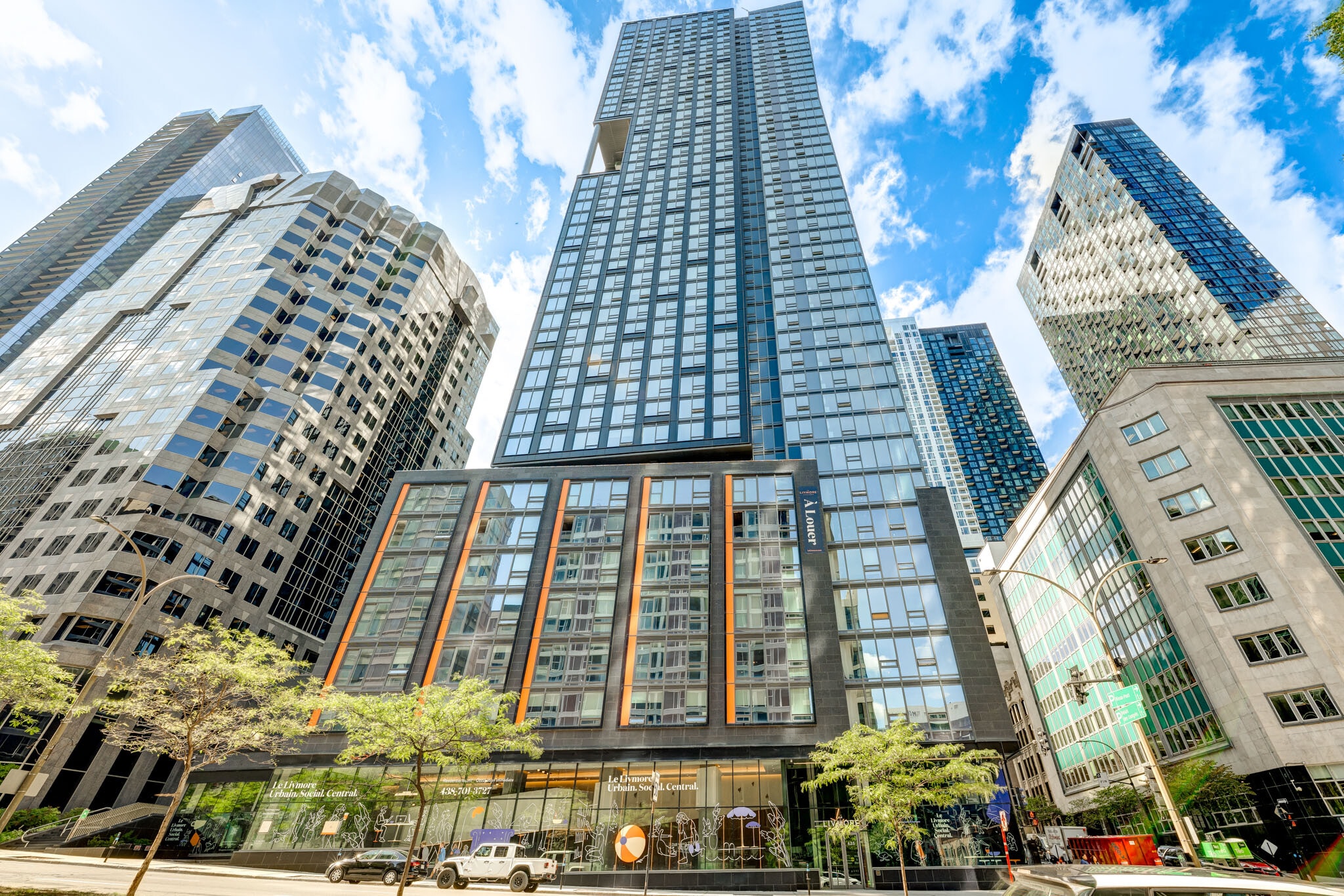 435 Boul René-Lévesque O, Montréal, QC for Rent