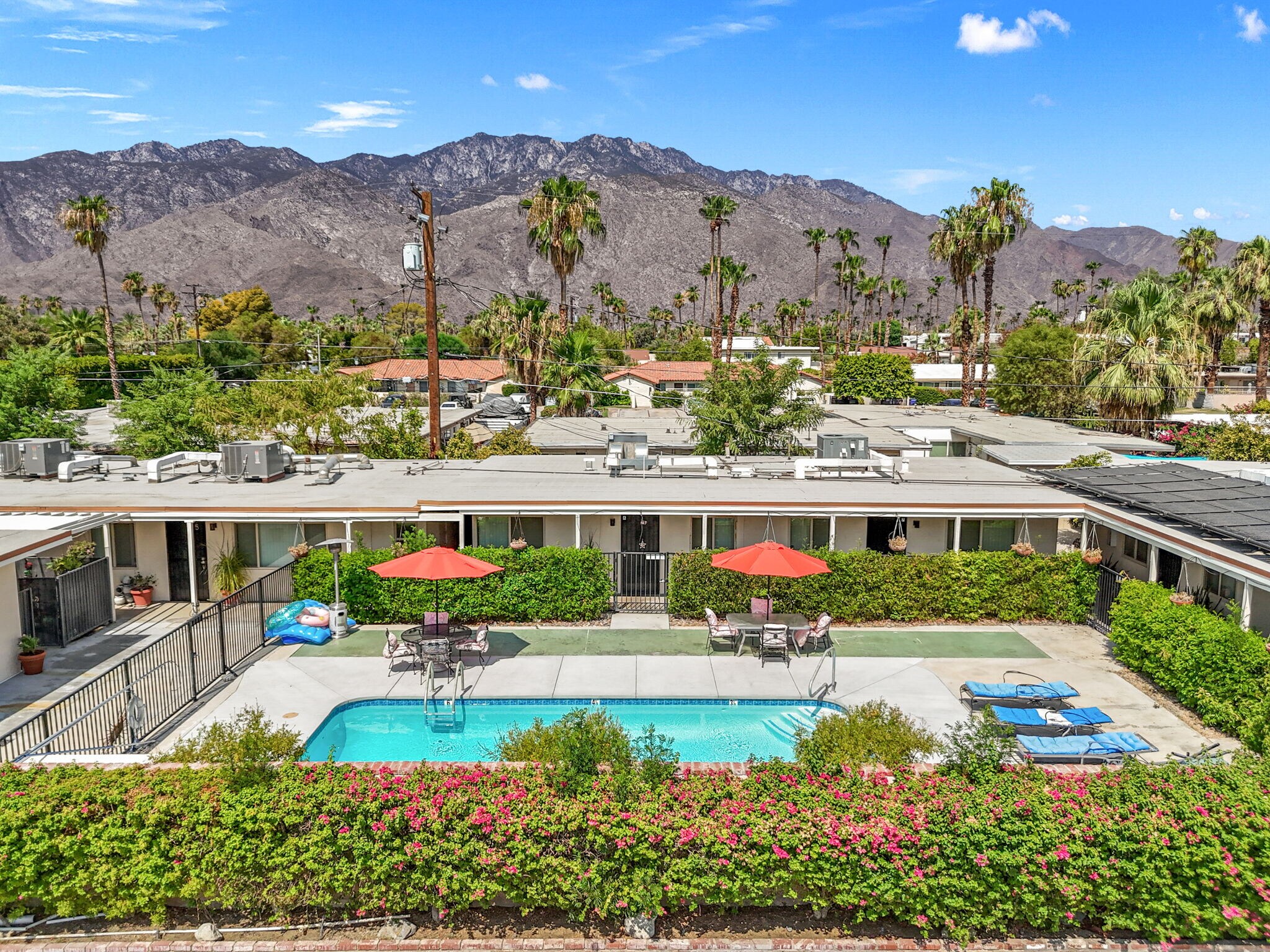 579 S Highland Dr Palm Springs, CA 92264 MultiFamily Property for