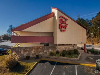 2200 Corporate Plz Pky