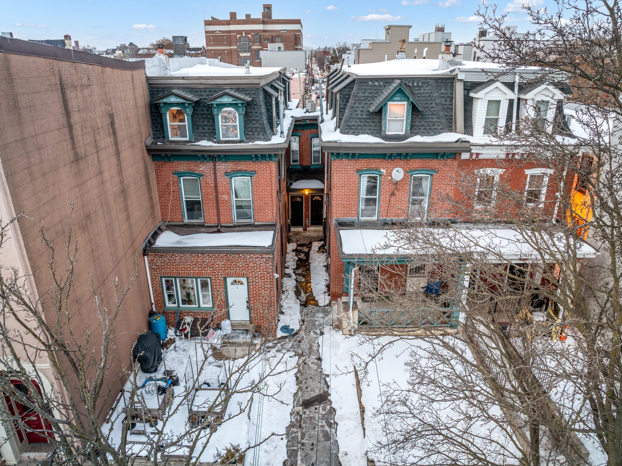 129-131 W Susquehanna Ave, Philadelphia, PA for Sale