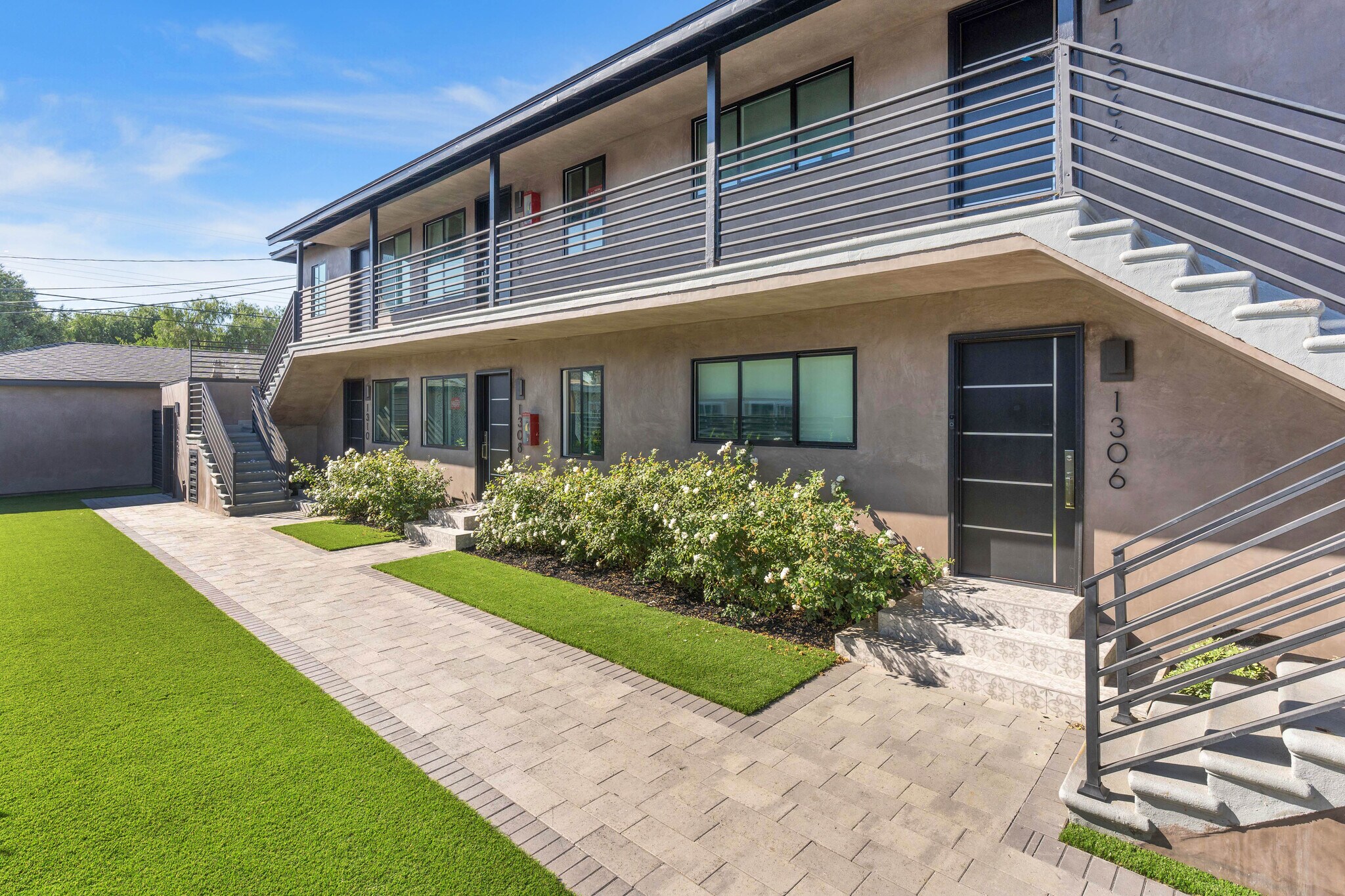 1310 W Valencia Dr Fullerton, CA 92833 MultiFamily Property for Sale