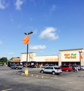 Elgin, IL Retail - 820-822 Summit Plaza