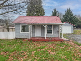 Sutherlin, OR Residential Income - 121 E Second Ave