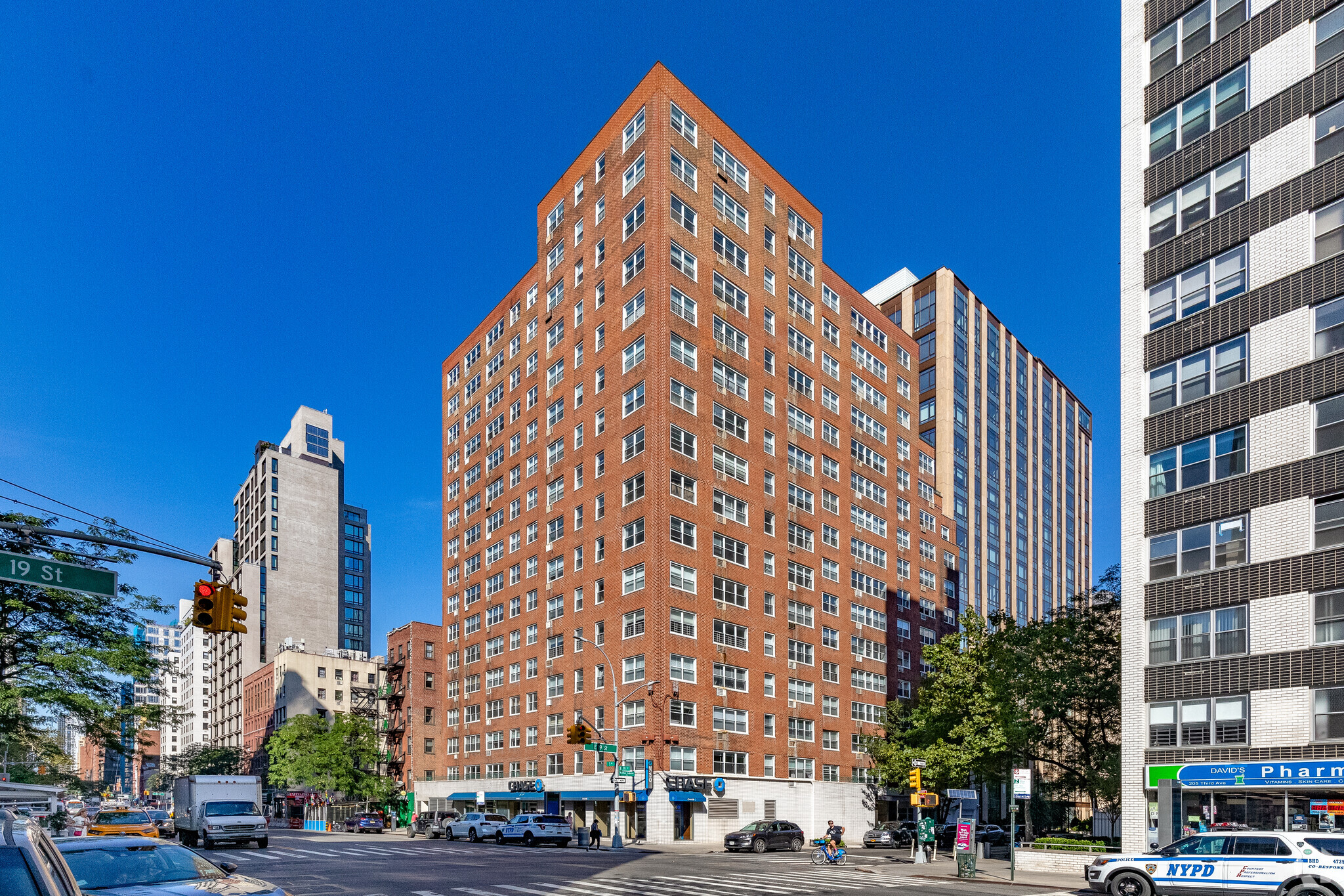 233 3rd Ave, New York, NY for Rent