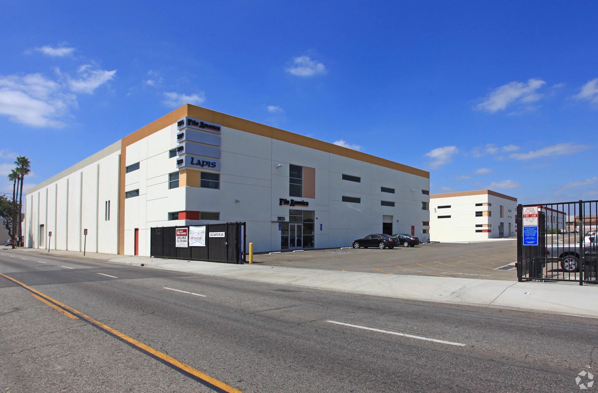 2825-2831 S Santa Fe Ave, Vernon, CA for Rent