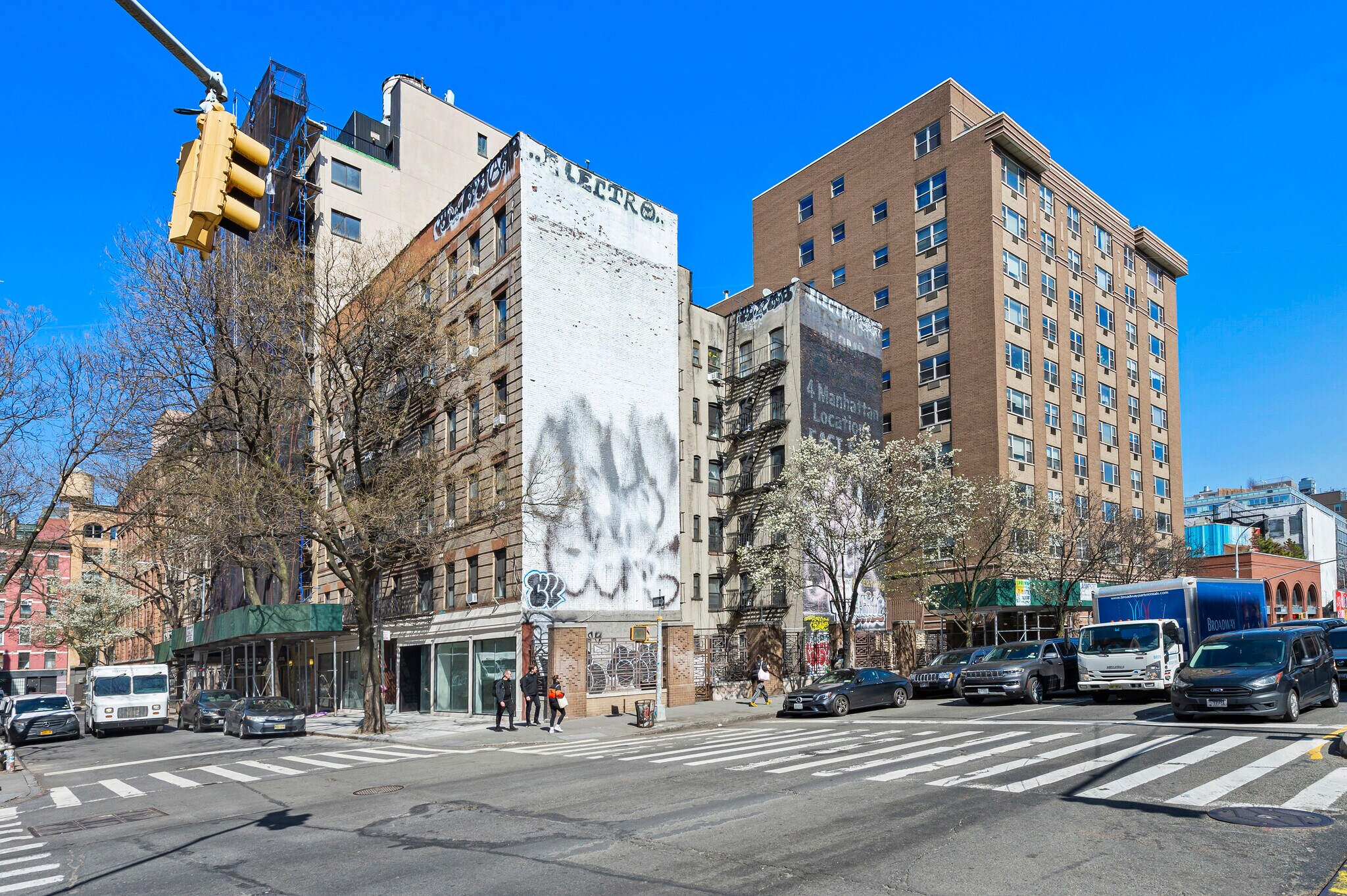302 Mott St, New York, NY for Rent