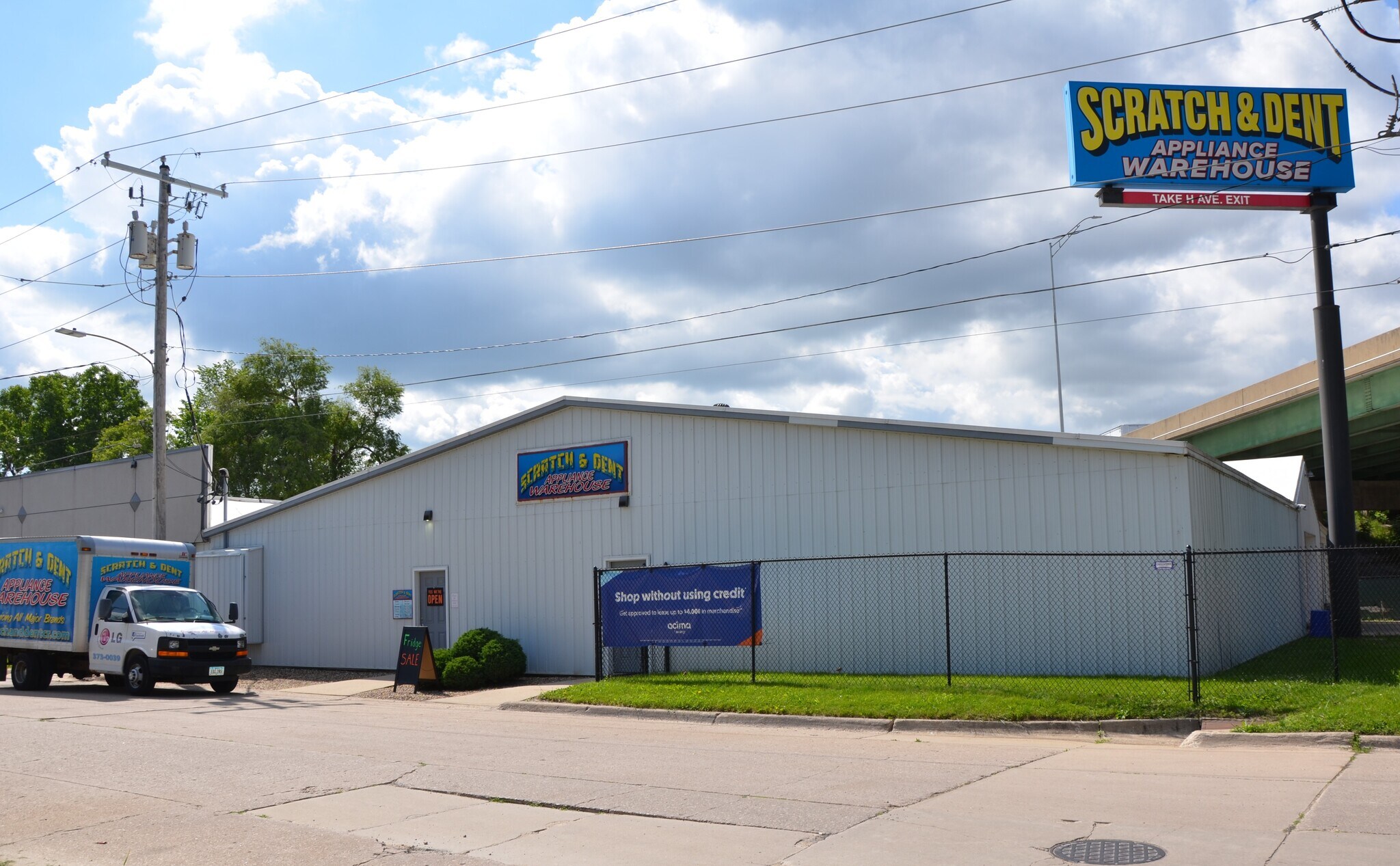 1207 G Ave NE, Cedar Rapids, IA for Sale