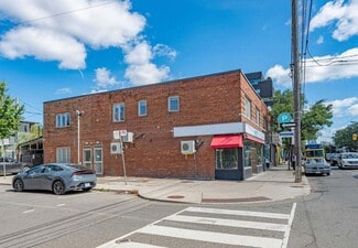 Toronto, ON Retail - 878-880 Dundas St W