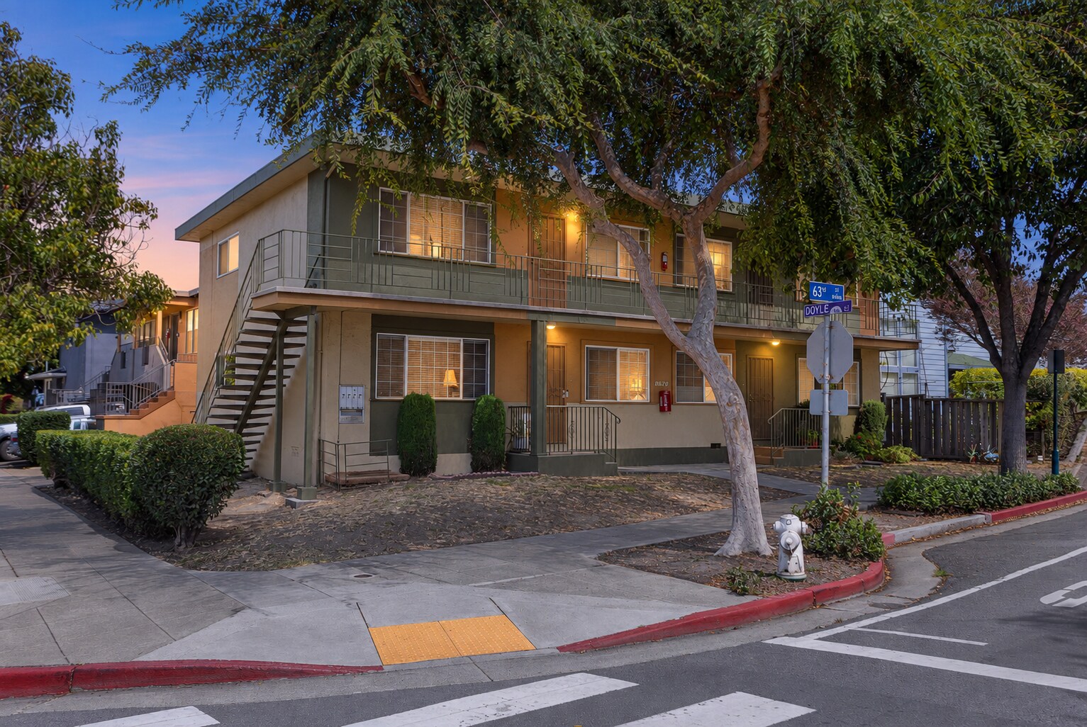 1298 63rd St, Emeryville, CA for Sale
