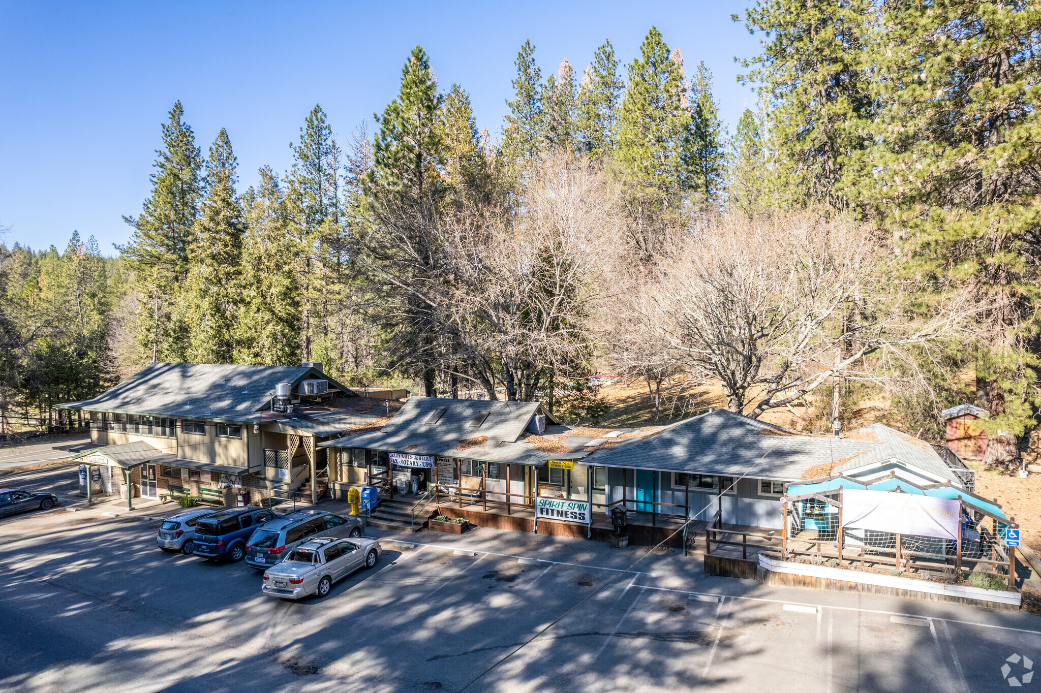 10336 Loch Lomond Rd, Middletown, CA for Rent