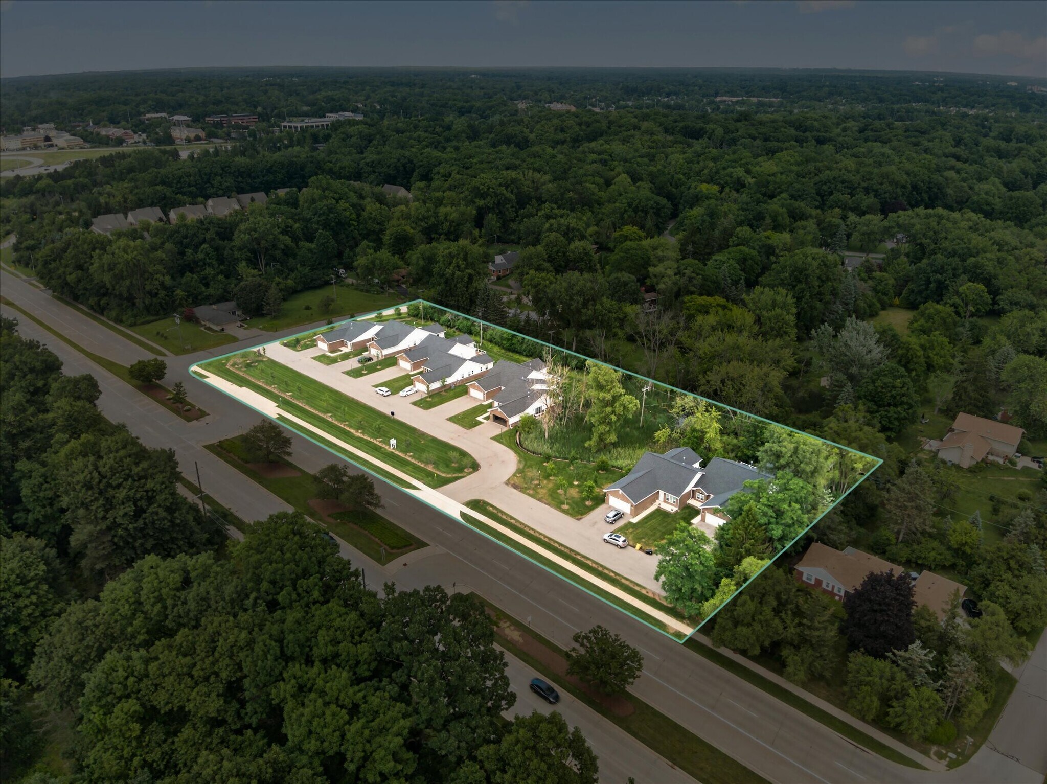 26640 Orchard Lake Rd, Farmington Hills, MI for Sale